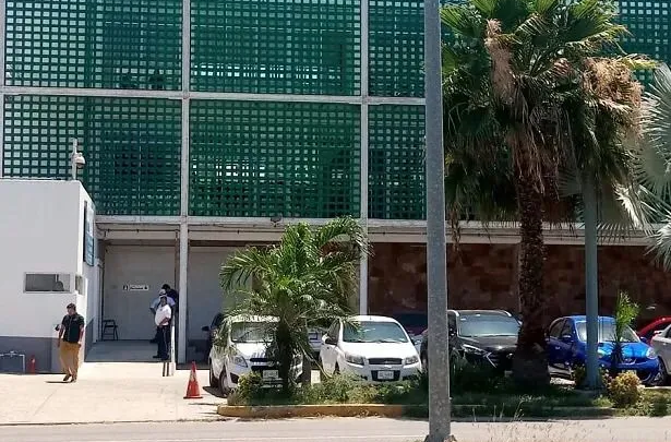 Chetumal: indocumentados cubanos escapan de subdelegación de Migración