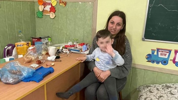 UCRANIA: Así huyeron Yuliia y su hijo del horror de Bucha