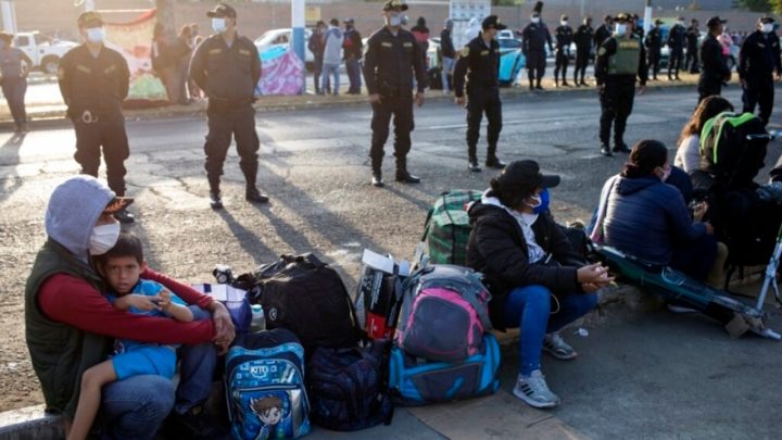Más de 200.000 migrantes extranjeros solicitan regularizar su permanencia en Perú
