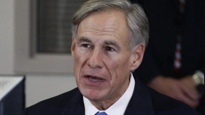 Gobernador de Texas dijo haber enviado a 60.000 inmigrantes a otros estados