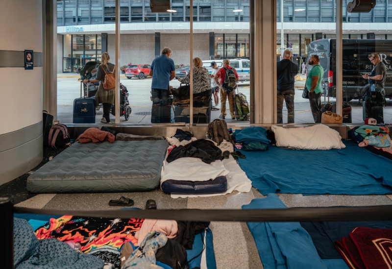 Chicago se prepara para buscar refugio a más de 2.000 inmigrantes en invierno