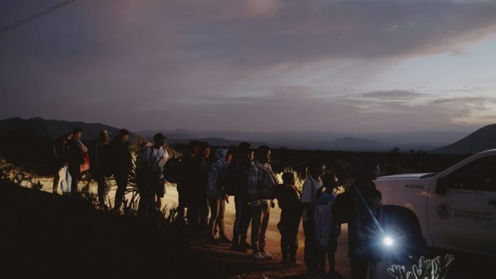 Detienen a 246 inmigrantes en redadas en Ciudad de México