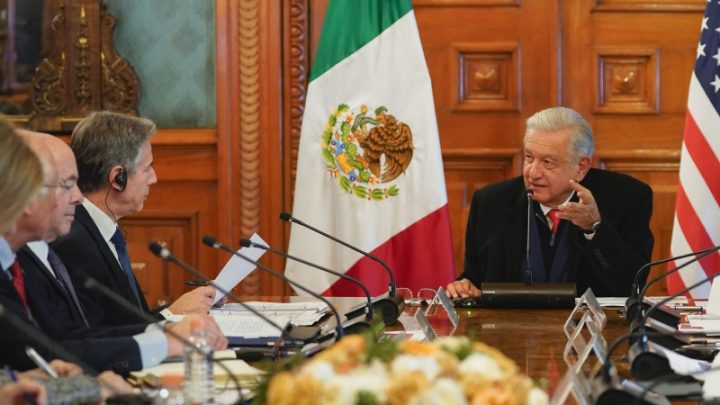 México y EEUU acuerdan abrir los cruces fronterizos