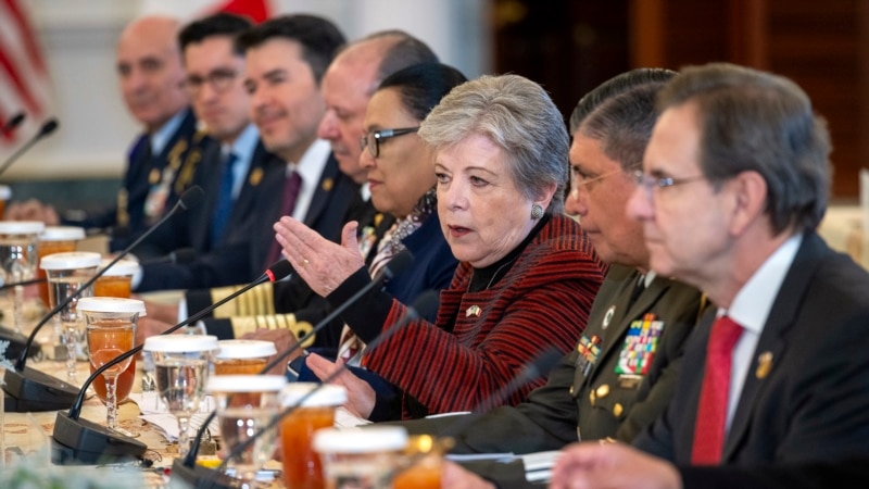 Discusiones entre EEUU y México sobre migración continúan en Washington