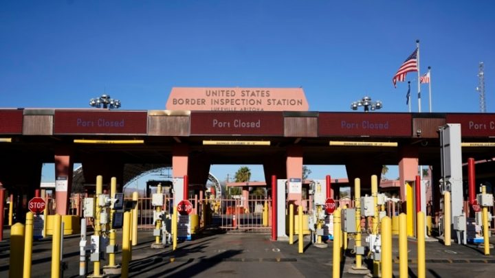 Cruce fronterizo de Arizona con México reabrirá luego de un mes cerrado