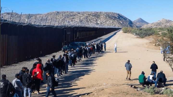 Nueva denuncia contra EEUU por violar derechos humanos en los centros de inmigrantes