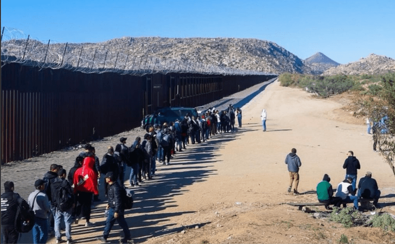 Nueva denuncia contra EEUU por violar derechos humanos en los centros de inmigrantes