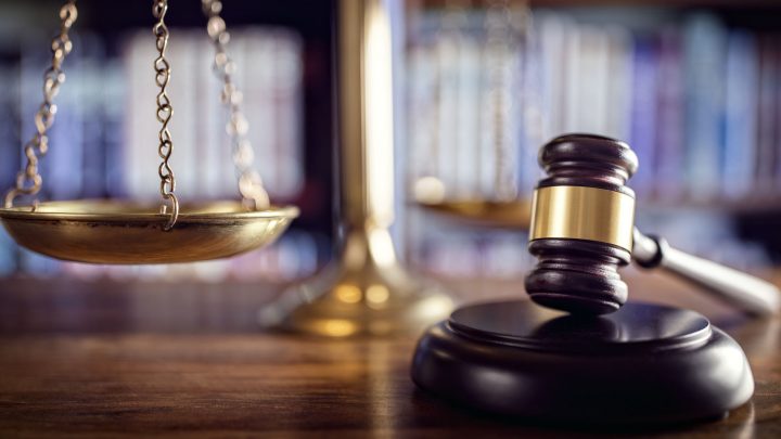 Jueces de inmigración priorizarán casos recientes de asilo en cinco ciudades en EEUU