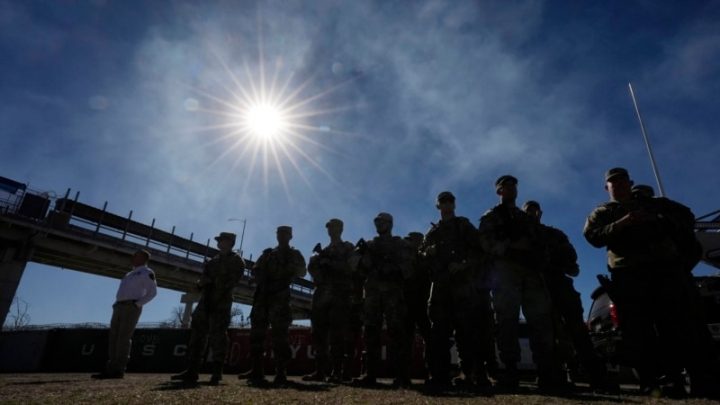 Legisladores de Luisiana aprueban iniciativa similar a la polémica ley de inmigración de Texas