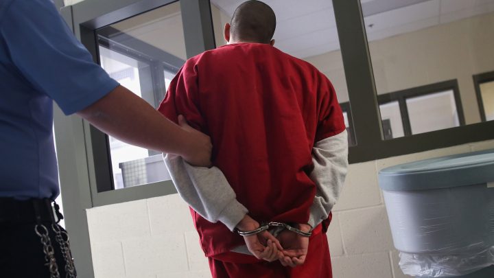 Cifra de inmigrantes que han muerto este año bajo custodia de ICE ya es el doble que en 2023