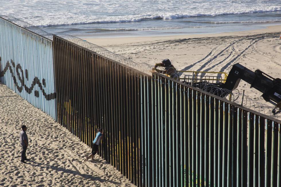 Administración Biden presenta plan para agilizar asilo político en frontera sur