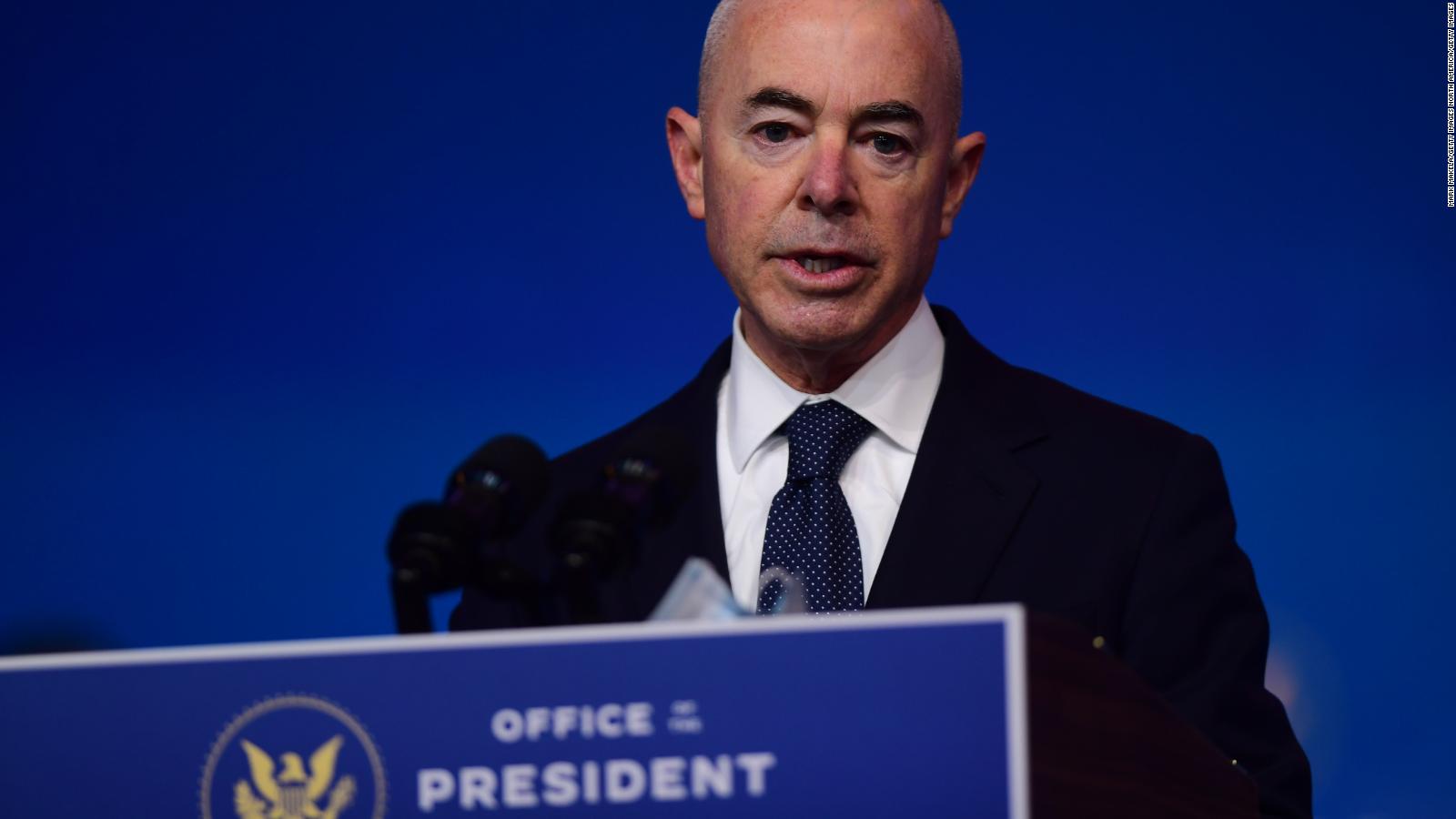 Biden pone fin a las detenciones masivas de inmigrantes en sus lugares de trabajo