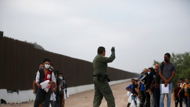 Más de 100 países piden una migración segura