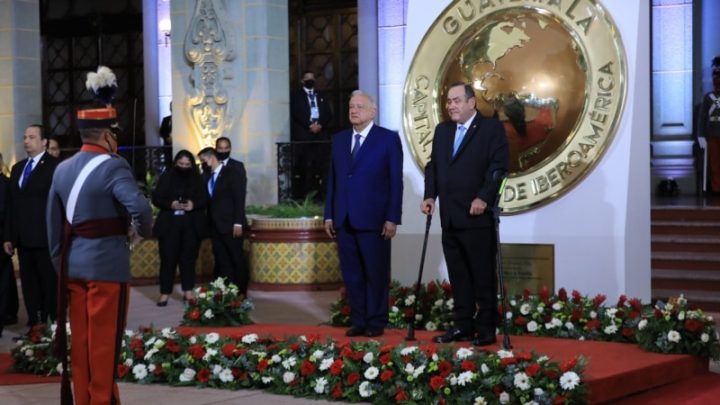 Presidente de México pide en Guatemala más apoyo a EEUU en tema migratorio