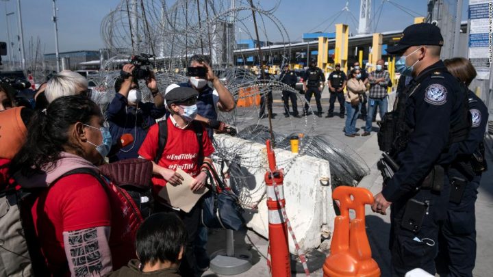 Una Encuesta de CNN muestra que la mayoría de los estadounidenses dice que ahora no es el momento de derogar Título 42