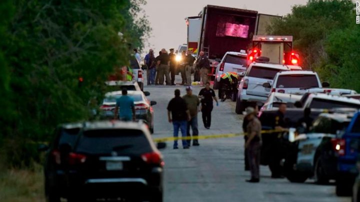 El piso del camión de migrantes en San Antonio estaba «completamente cubierto de cuerpos», dice la Policía