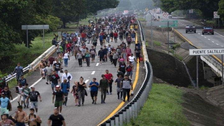 Caravana migrante llega a Monclova en Coahuila