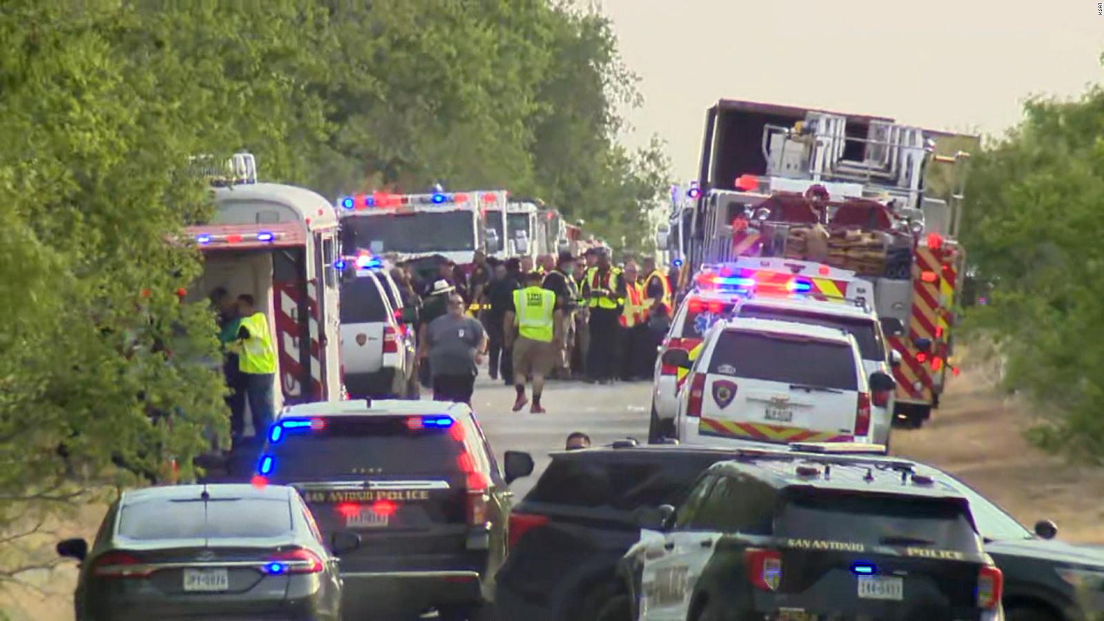 Encuentran 46 migrantes muertos dentro de un camión en San Antonio, Texas