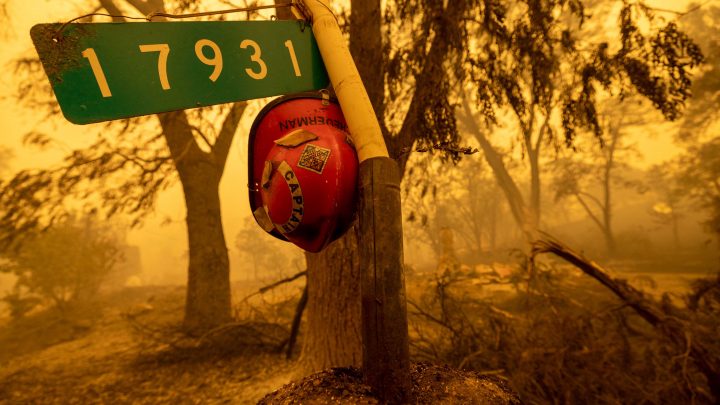 Incendio McKinney se convierte en el más grande de California en 2022, se extiende hasta la frontera con Oregón