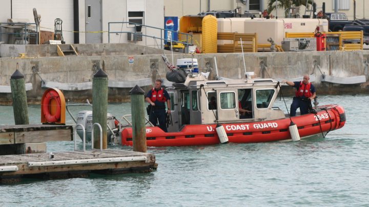 Autoridades: arrestan a 187 migrantes cubanos en Florida