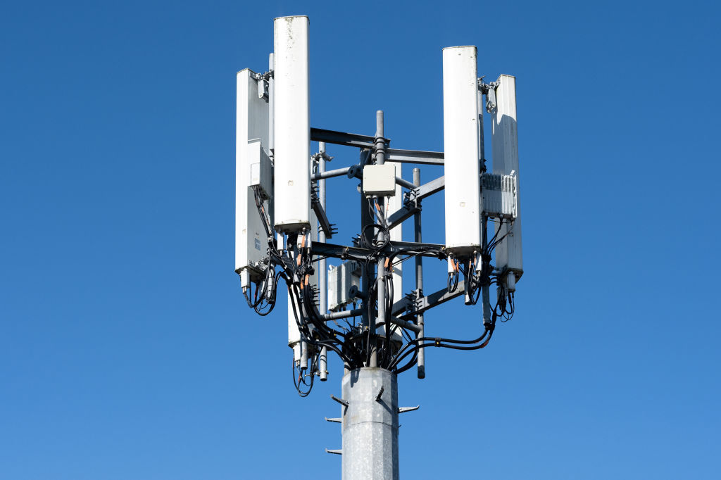 Buscan limitar las herramientas de rastreo de celulares de la policía en EEUU