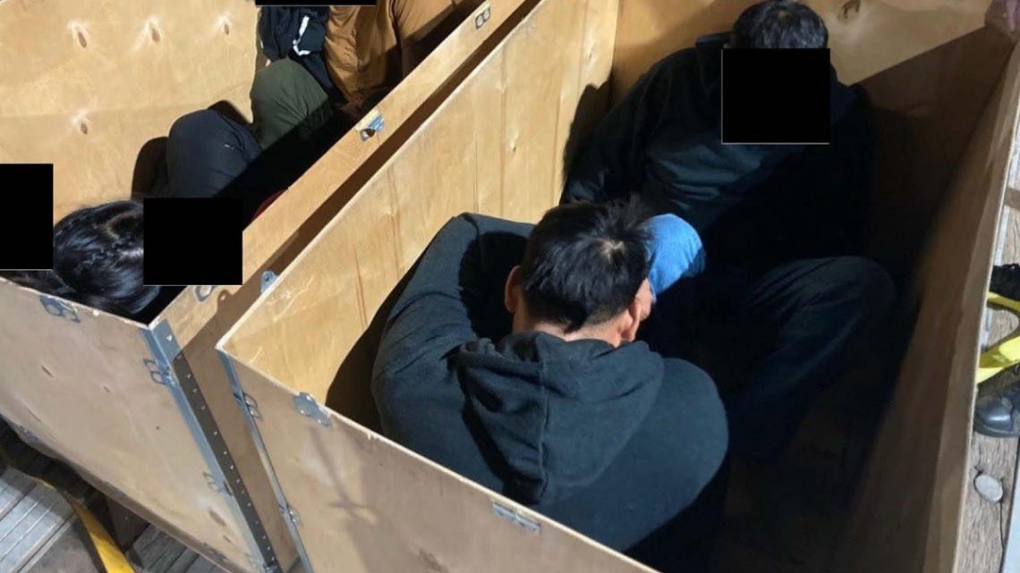 En maletas y cajas de madera: así operaba una red de trata para cruzar a migrantes a EEUU