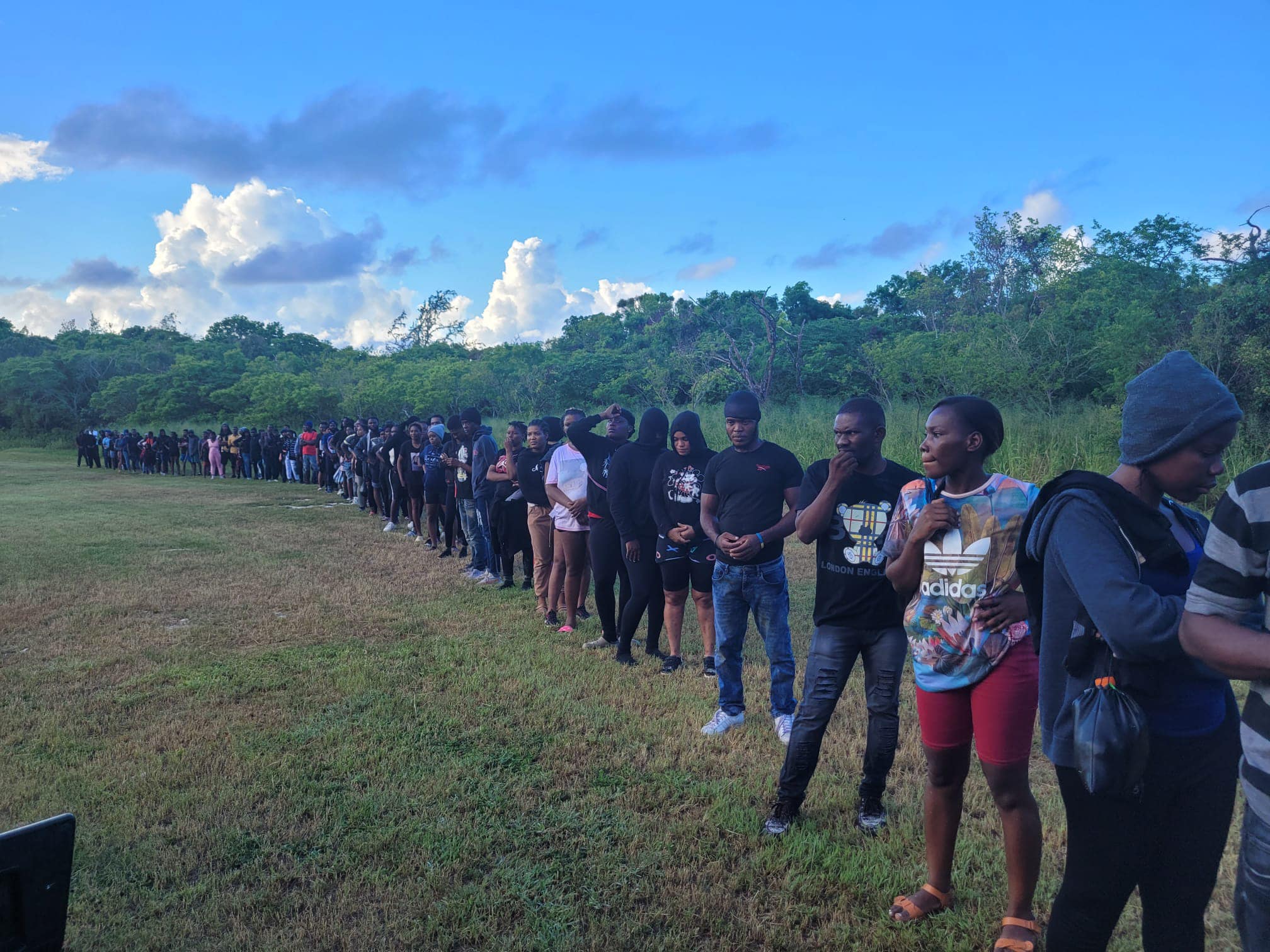 Más de 100 migrantes indocumentados llegan a una playa de Puerto Rico