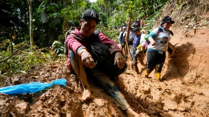 Panamá cierra frontera con Costa Rica para venezolanos sin visa