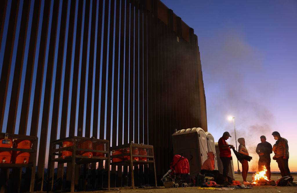 Más de 800 migrantes murieron en la frontera sur de EE.UU. en el 2022