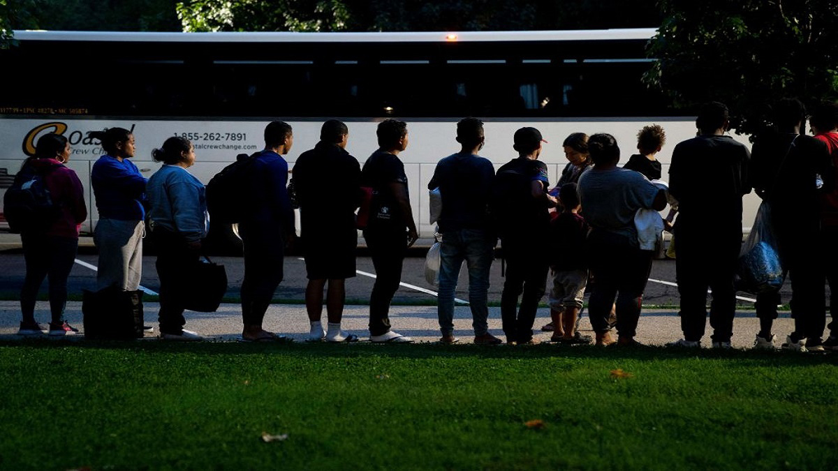 La Patrulla Fronteriza estaría enviando a los migrantes a lugares donde no pueden recibir ayuda