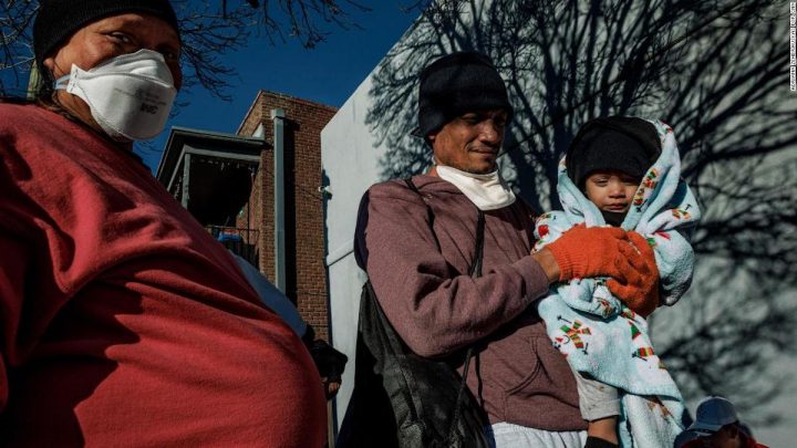 Un futuro incierto: así es la dura realidad de la crisis humanitaria en la frontera sur de EE.UU.