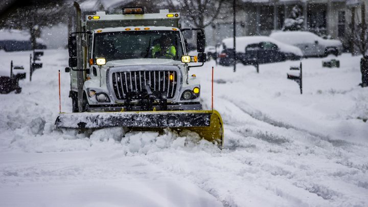 Tormenta invernal deja 18 muertos y causa apagones para millones de hogares en EEUU