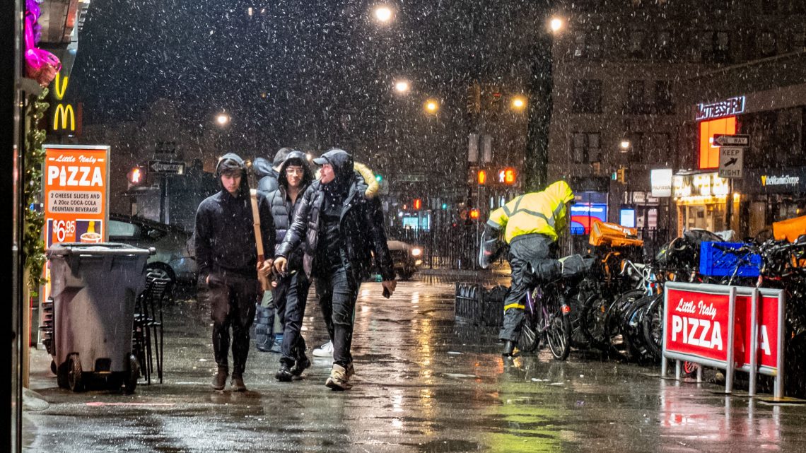 Llegada de inmigrantes a Nueva York agudiza la crisis de los homeless