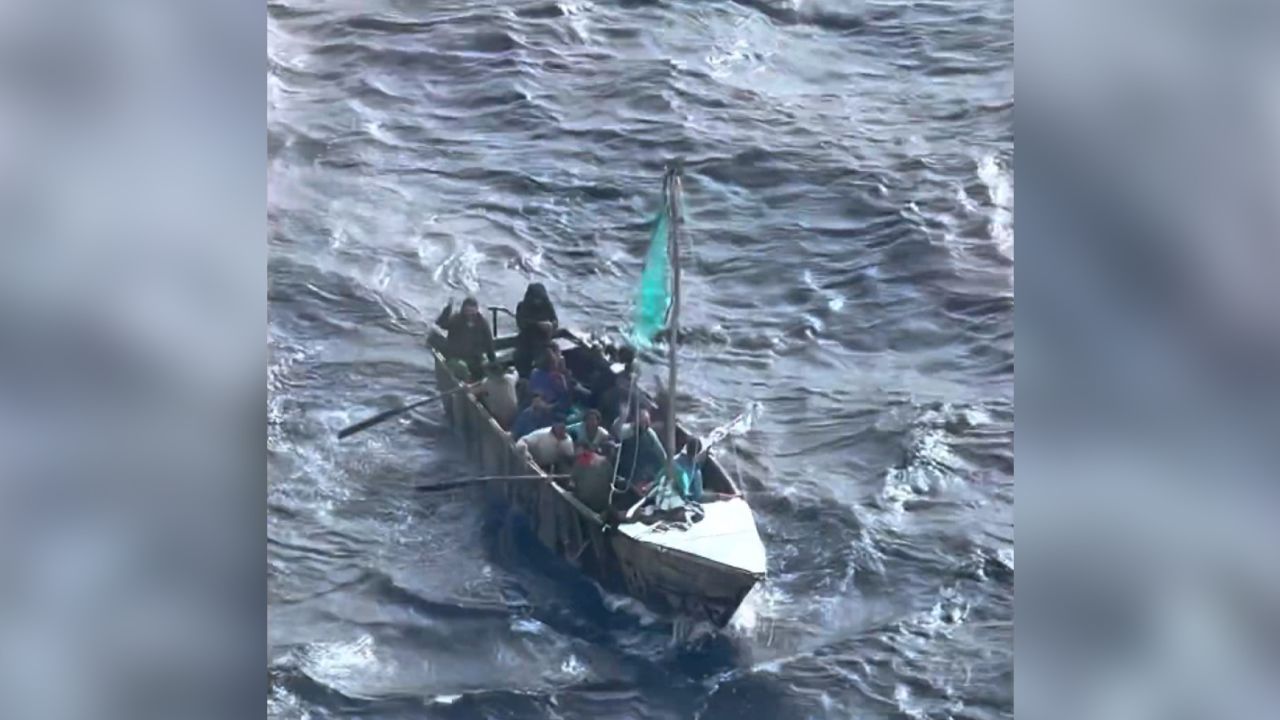 Un crucero rescata a 17 migrantes a bordo de una embarcación a la deriva cerca de Bahamas