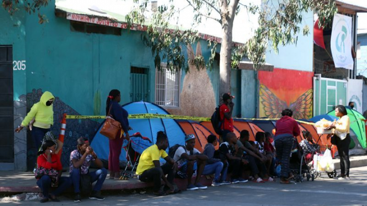 Investiga FGE ataque y amenazas a albergue migrante de Tijuana