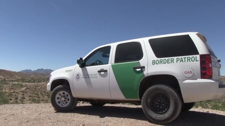 Republicanos proponen crear una policía migratoria estatal en Texas