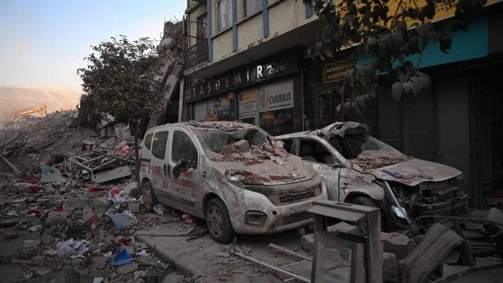 La ONU admite fracaso en ayuda a Siria tras sismo que dejó más de 33,000 muertos