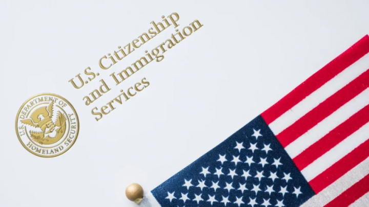USCIS extiende la validez de las “green cards” condicionales debido a demoras en trámites