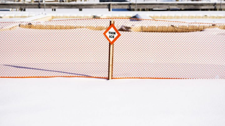 Rescatan a nueve migrantes de un pantano helado en Minnesota