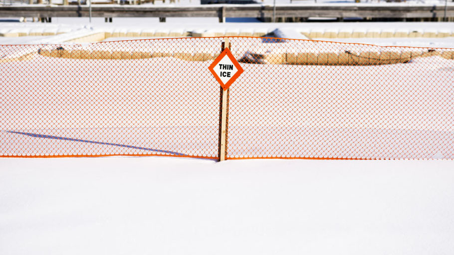 Rescatan a nueve migrantes de un pantano helado en Minnesota