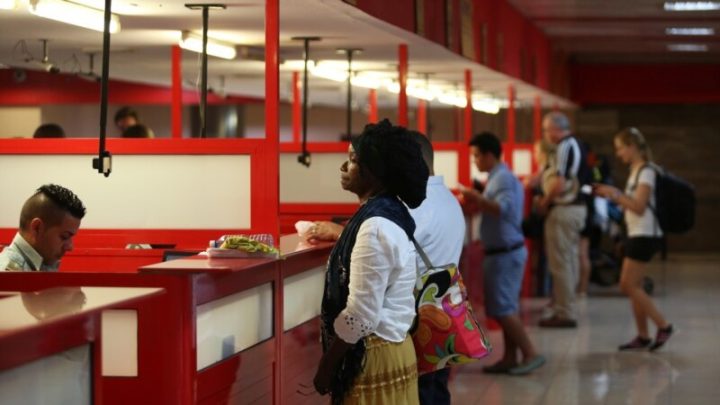 ¿Cuáles son los cambios al pasaporte cubano y las nuevas medidas migratorias?