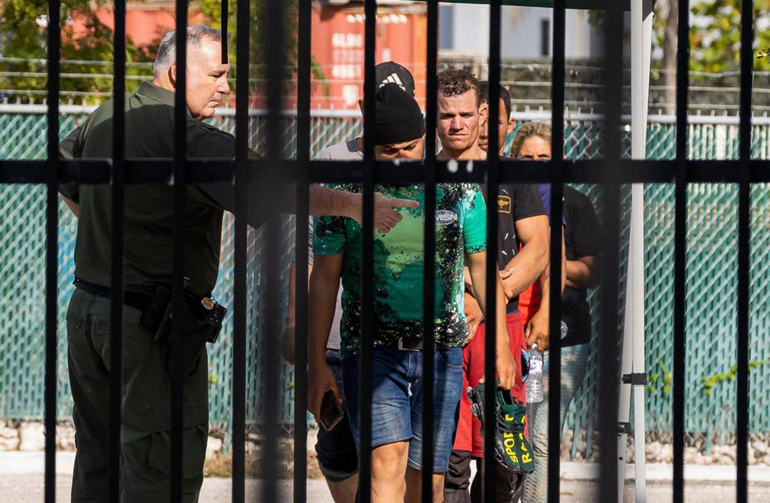 En detalle: qué contempla la severa ley antiinmigrante aprobada en Florida