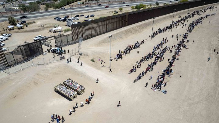 Abren un nuevo refugio para 200 migrantes en Chicago