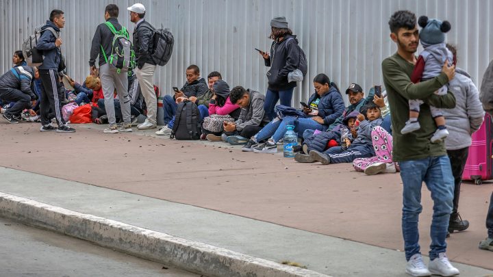 Aumenta la llegada de migrantes a la frontera con México