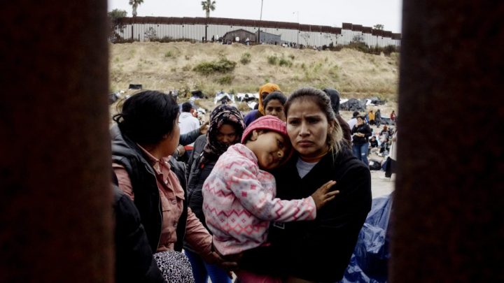 Disminuyen las deportaciones de familias inmigrantes bajo el nuevo programa de Biden