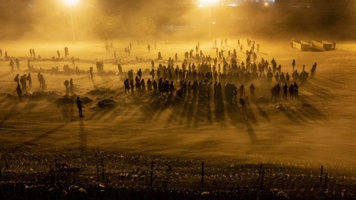 Inmigrantes intentaron cruzar de México a EEUU por rumores falsos