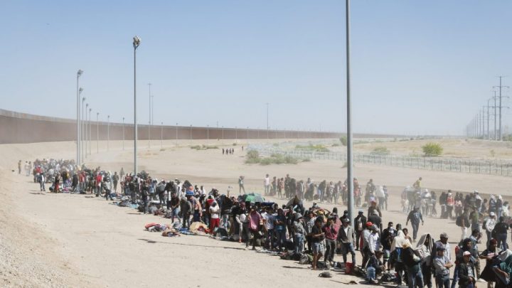 El Paso se queda sin recursos para atender a inmigrantes 