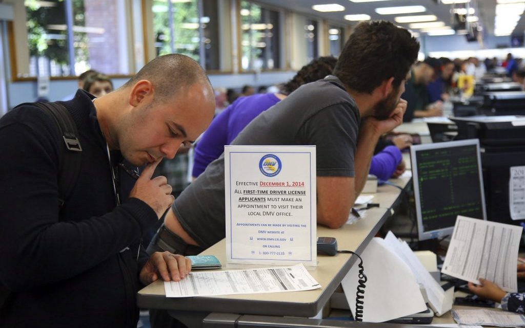 Inmigrantes indocumentados en Minnesota pueden solicitar su licencia de conducir