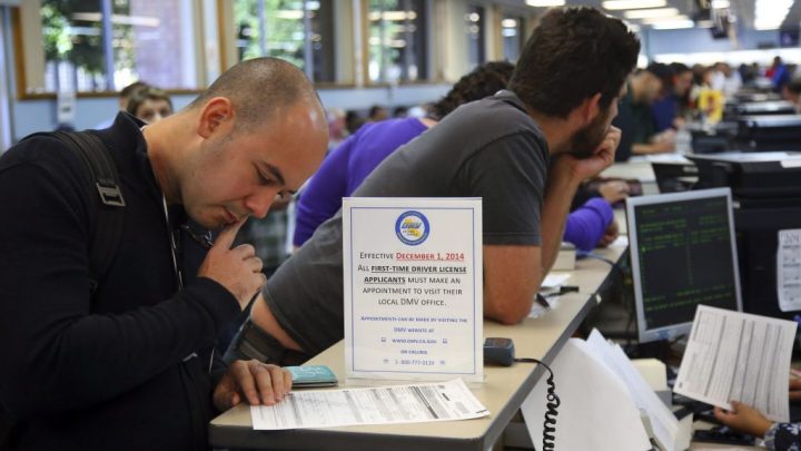 Inmigrantes indocumentados en Minnesota pueden solicitar su licencia de conducir