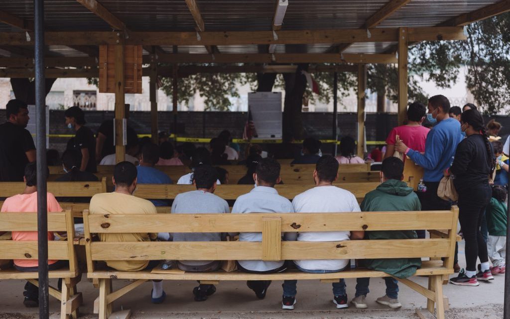 Solicitantes de asilo en EEUU deben llevar un intérprete a las entrevistas de inmigración